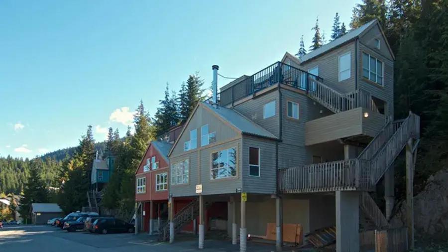 Gondola Village By Whistler Premier מראה חיצוני תמונה